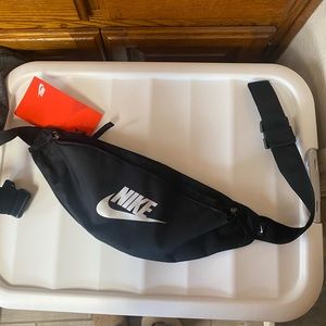 Nike Fanny Pack NWT